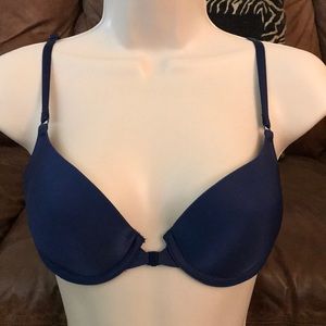 Victoria secrets pink front clasp bra